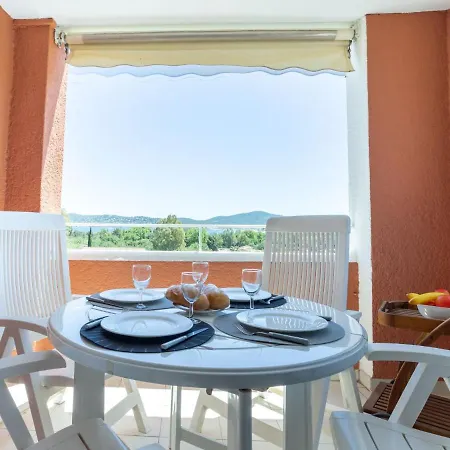 Apartment Les Parcs De By Interhome *