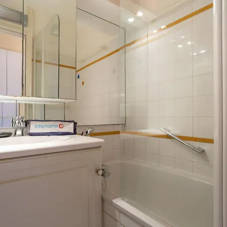 Les Parcs De By Interhome
